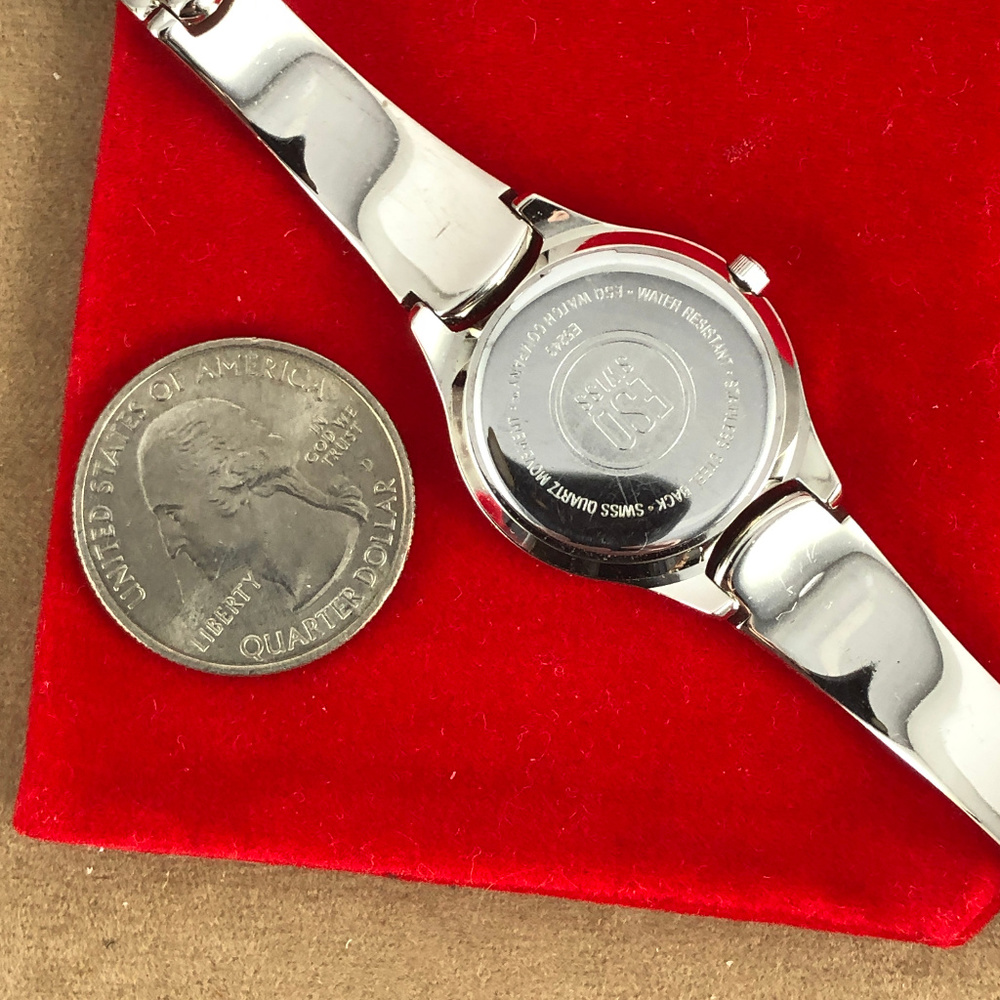 Movado Vintage Watch with Luminous Blue Dial - Picture 3 of 8